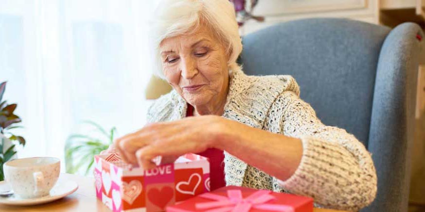6 Fun Ways for Seniors to Celebrate Valentine's Day