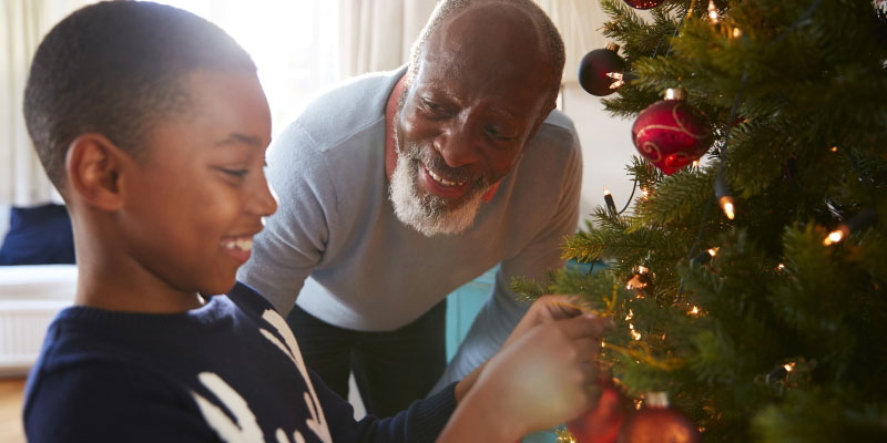 5 Ways to Celebrate Holiday Traditions in Assisted Living